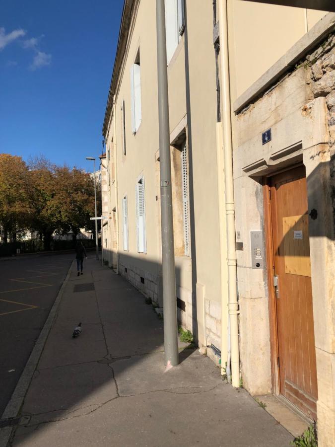 Sous Les Toits De Fleury Apartment Dijon Exterior foto